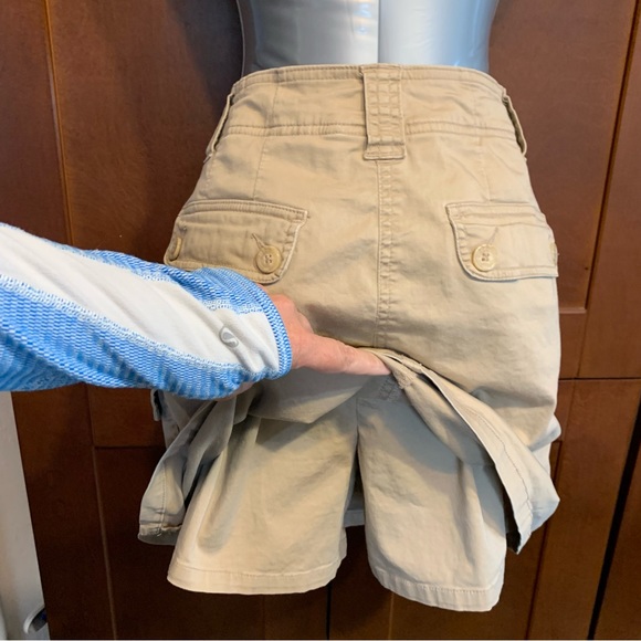 SALE!! Cargo skort.        5 - Picture 2 of 9